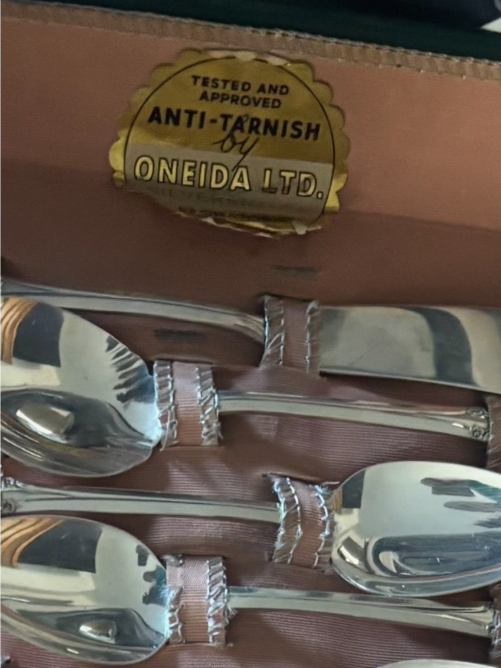 6 Piece Vintage Set Oneida Silver Plate 2 serv